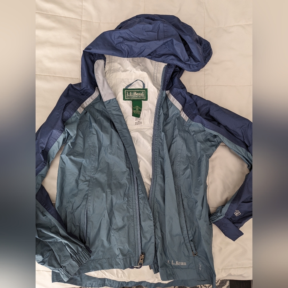 LL Bean EUC size 8 boys waterproof light jacket